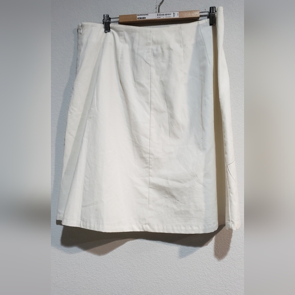 Lane Bryant Ivory floral design cotton skirt 18 - Picture 3 of 6